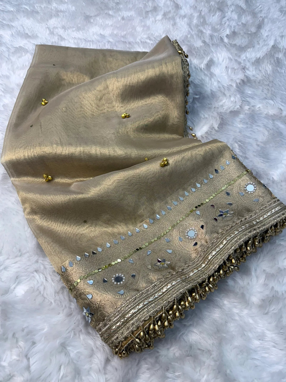 Ivory Viral Ghungroo Saree