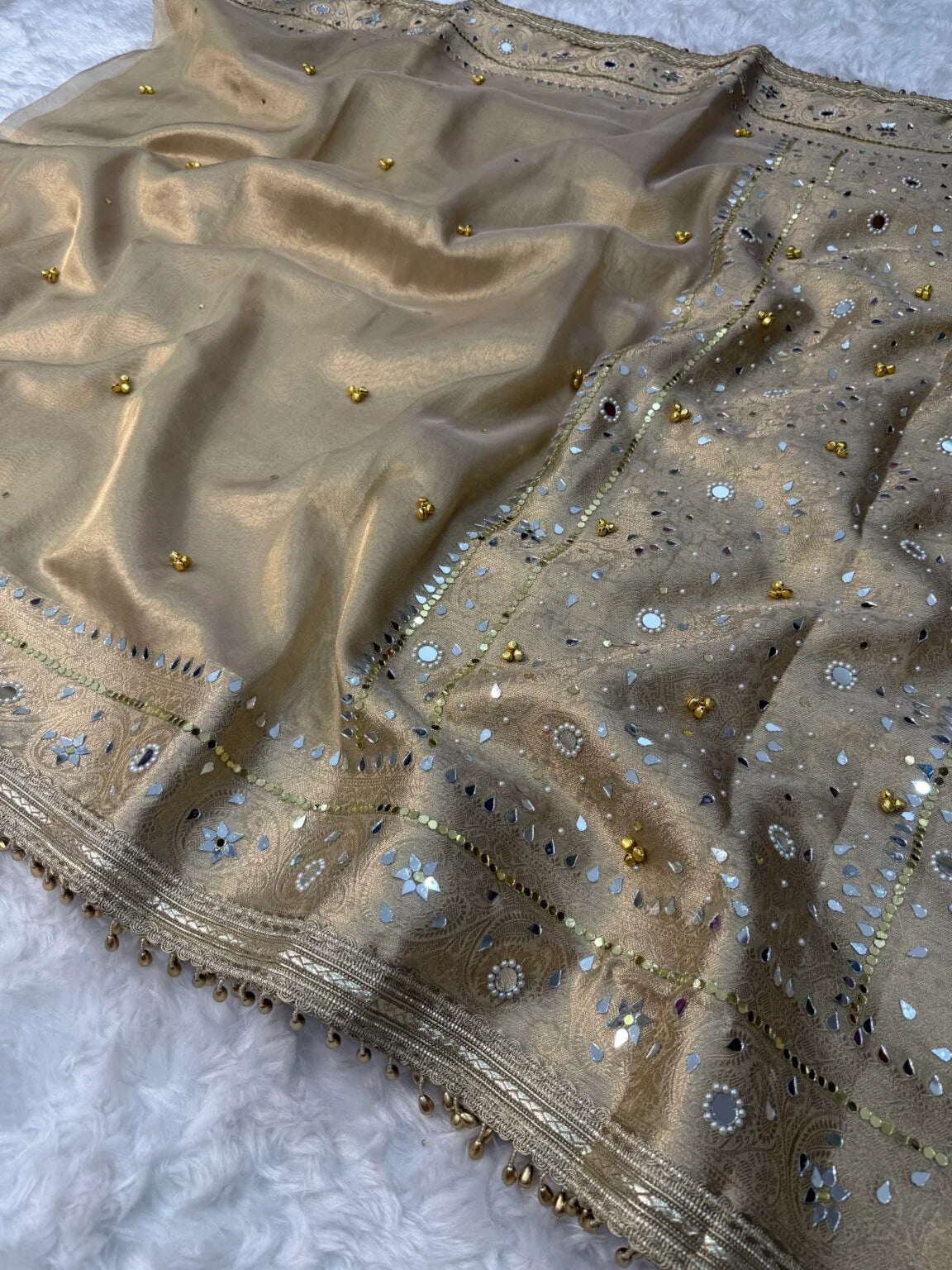Ivory Viral Ghungroo Saree