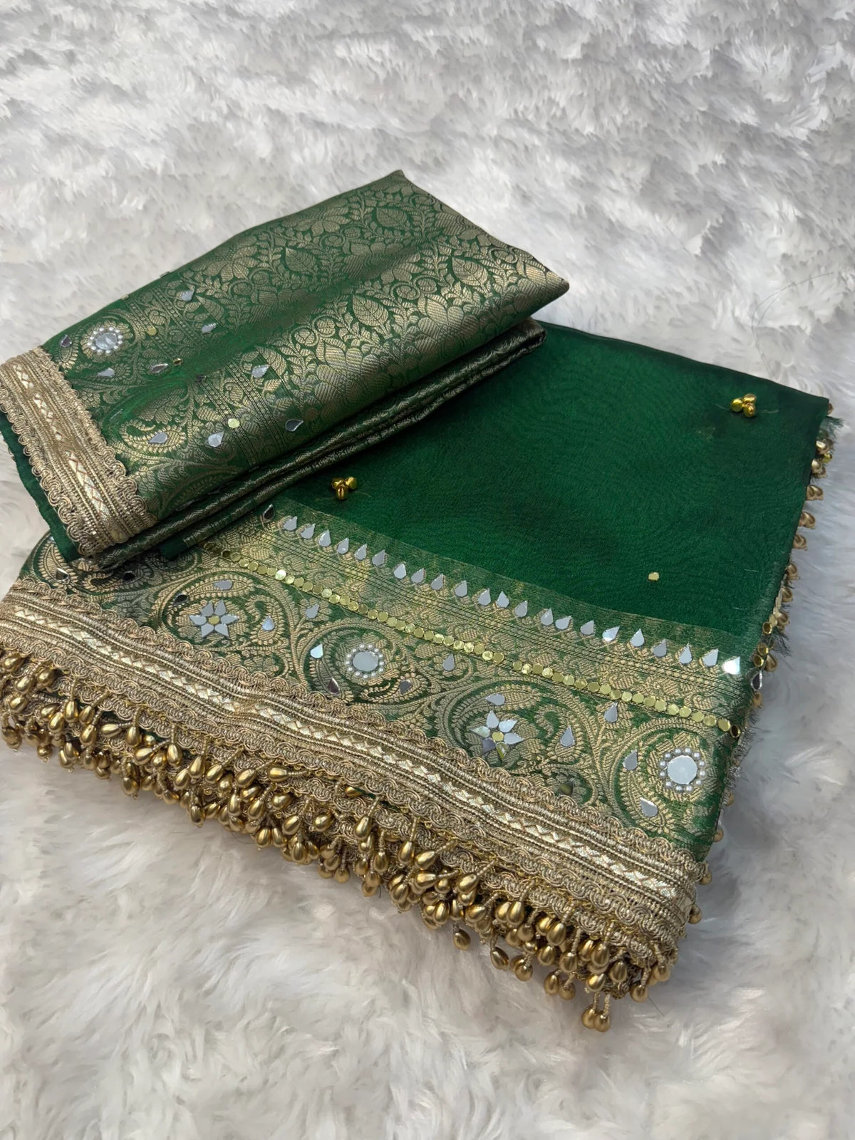 Dark Green Viral Ghungroo Saree