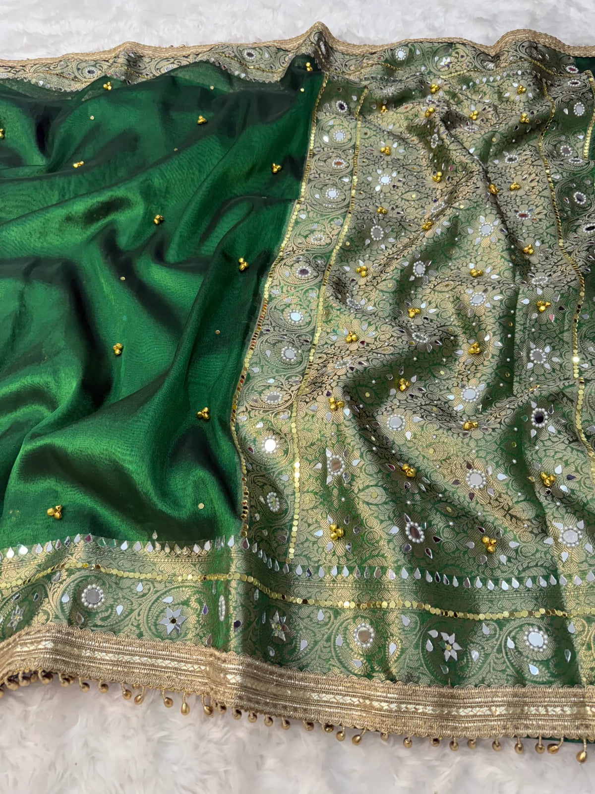Dark Green Viral Ghungroo Saree