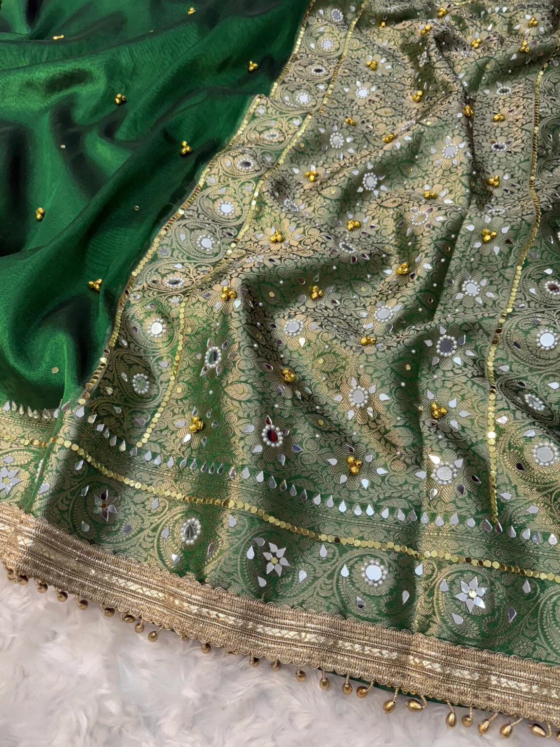 Dark Green Viral Ghungroo Saree