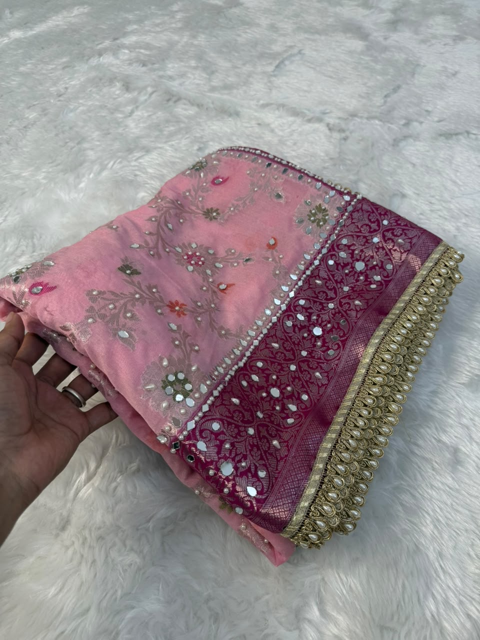 Elegant Baby Pink Georgette Saree