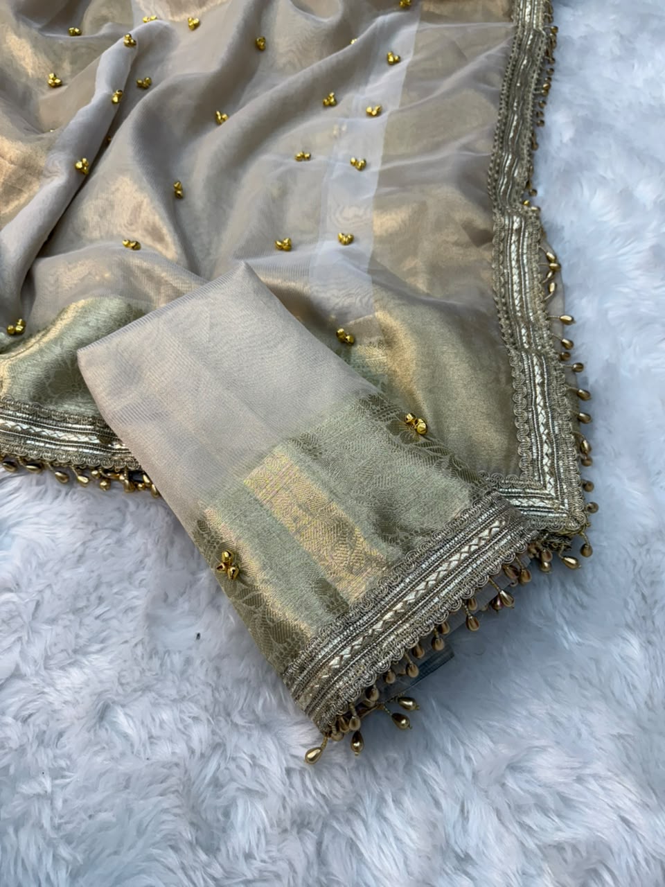 Silver & Ivory Banarasi Glass Tissue Gungroo Saree