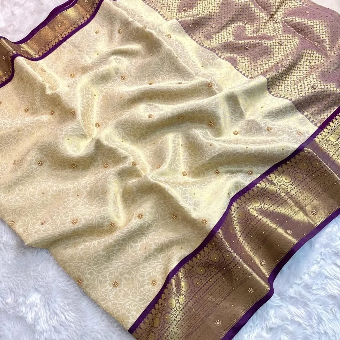 Banarasi Off-White Semi Silk Saree