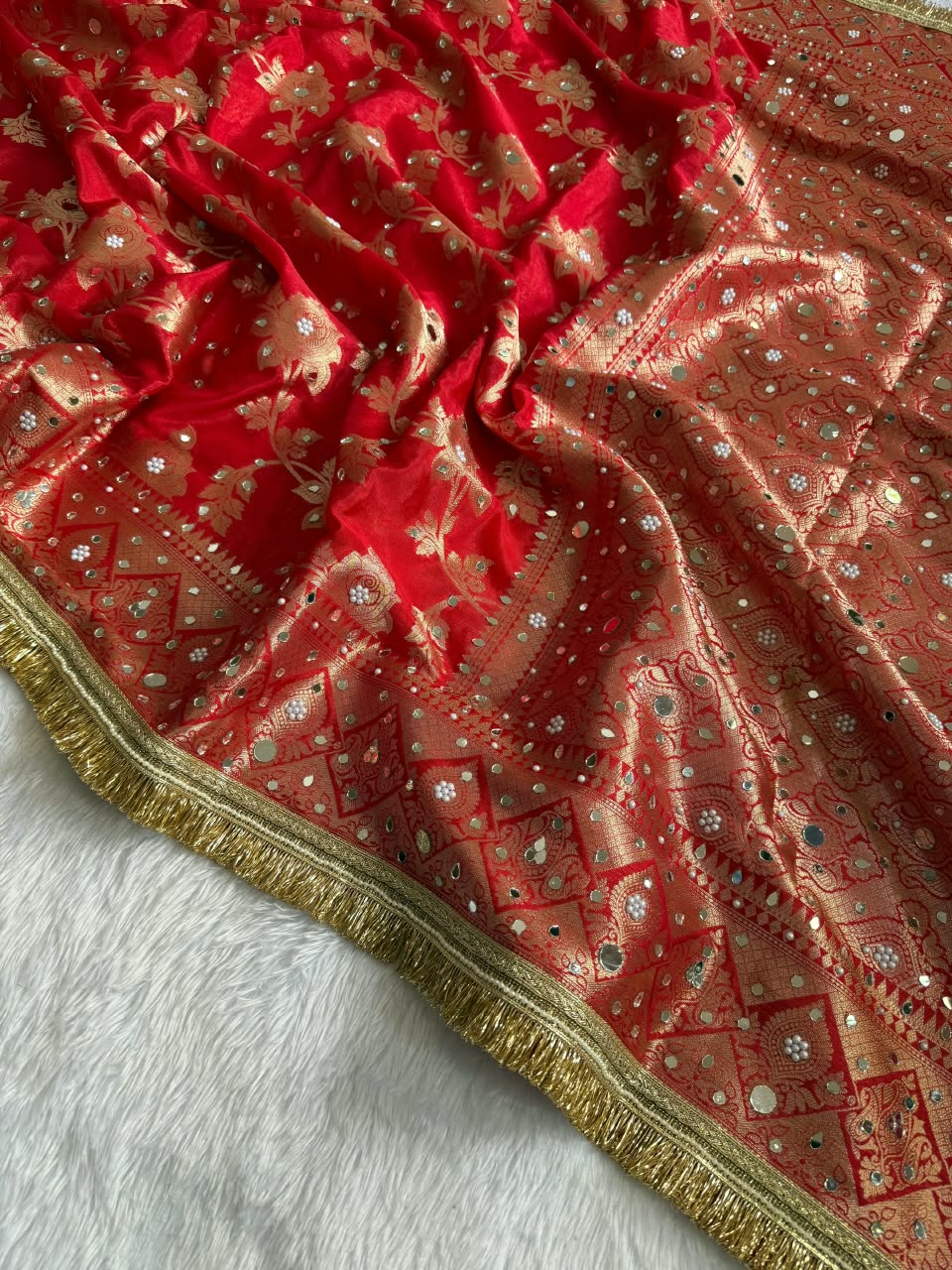 Royal Warm Silk Floral Zari Saree