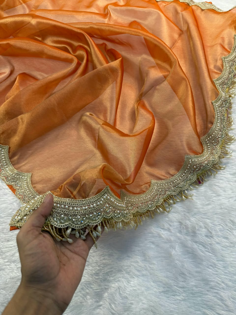 Elegant Scalloped Border Tissue Saree