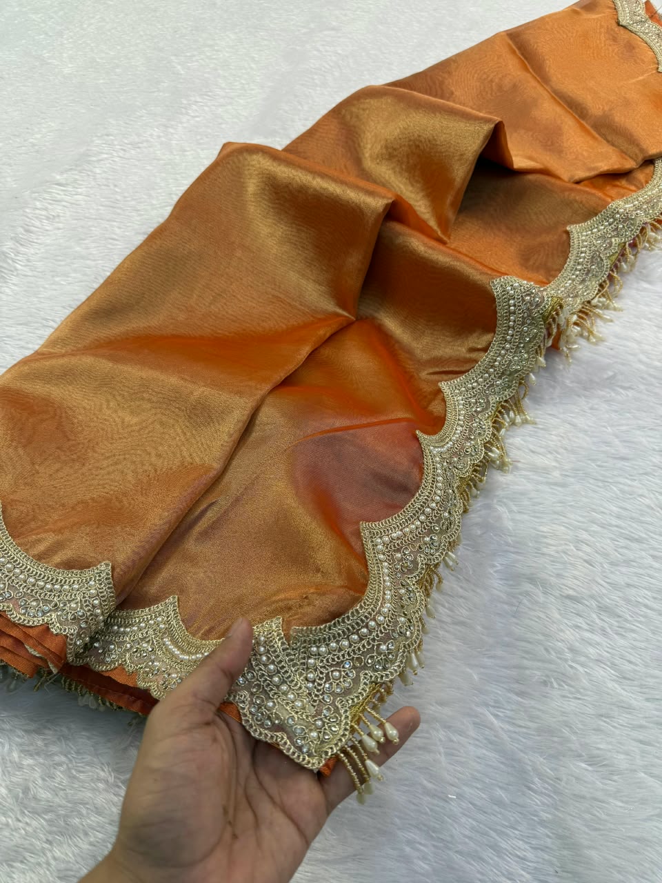 Elegant Scalloped Border Tissue Saree