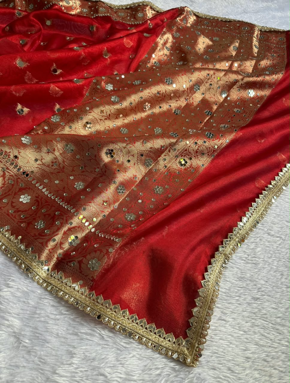 Premium Floral Zari Tissue Saree