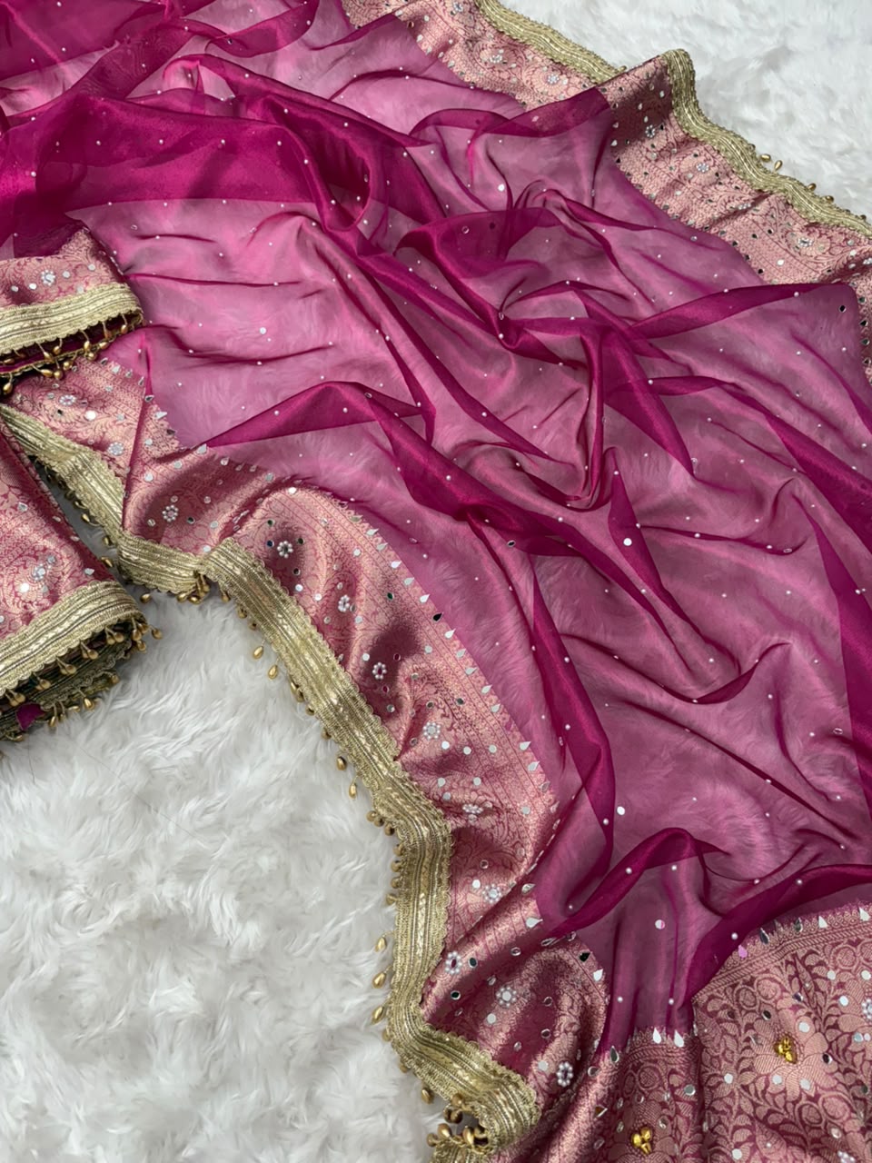 Viral  Pink Ghungroo Saree