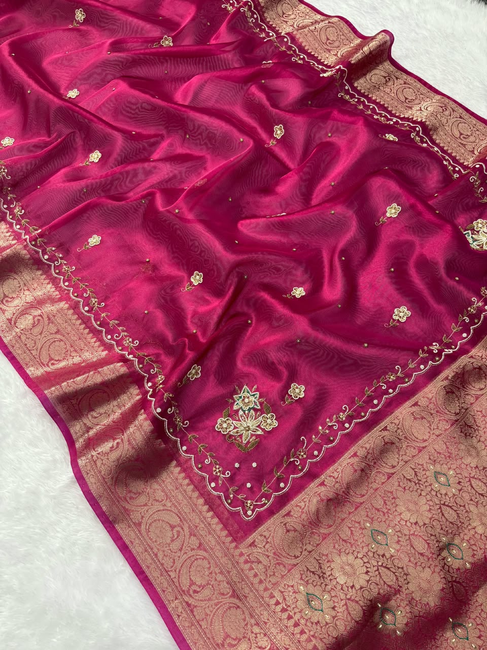 Premium Banarasi Floral Handwork Tissue Saree
