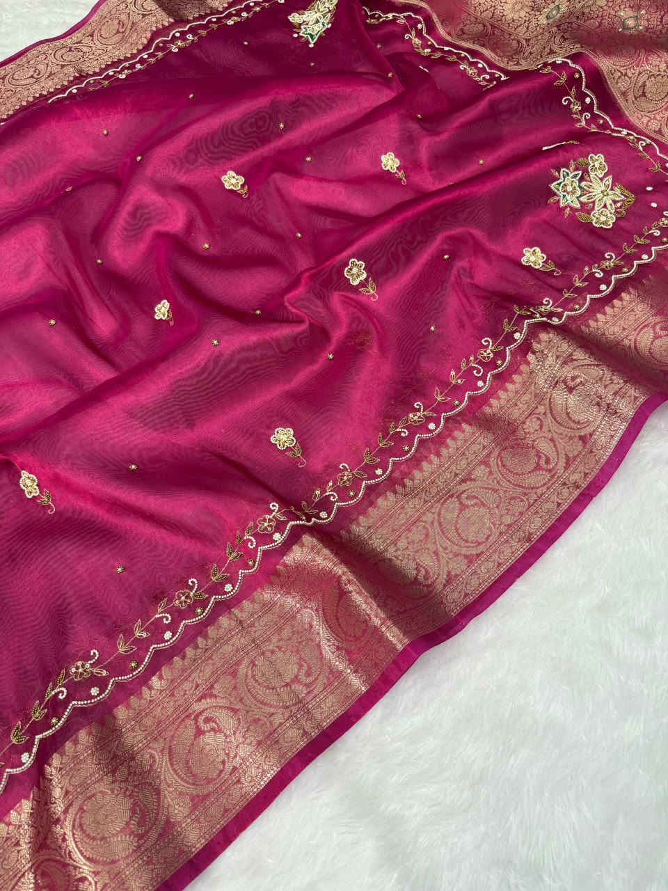 Premium Banarasi Floral Handwork Tissue Saree