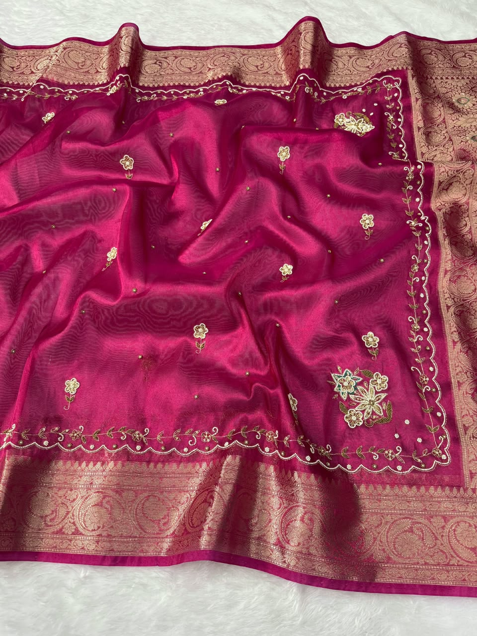 Premium Banarasi Floral Handwork Tissue Saree