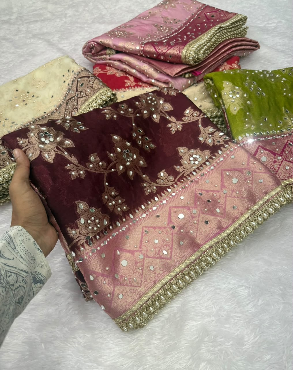 Banarasi Warm Silk Rose Jaal Saree