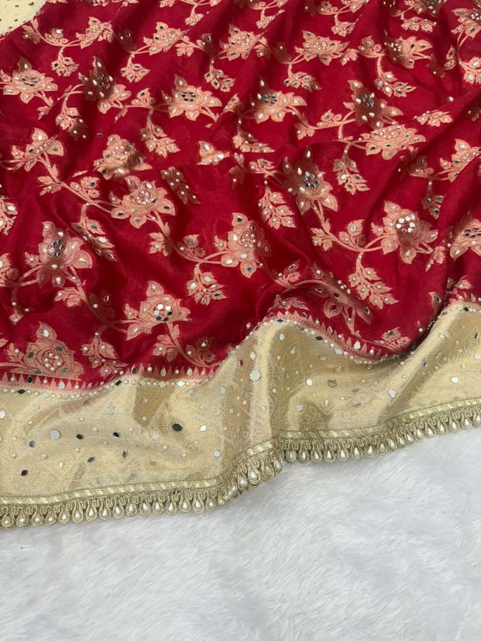 Banarasi Warm Silk Rose Jaal Saree